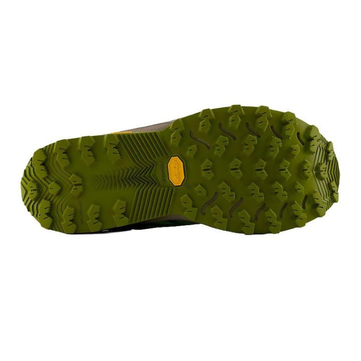ZAPATILLAS NEW BALANCE FUELCELL REBEL TRAIL