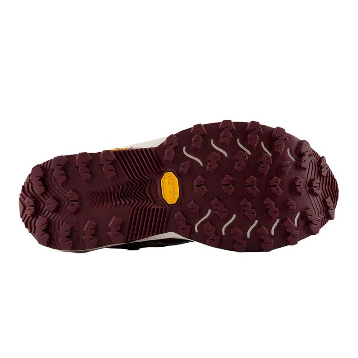 ZAPATILLAS NEW BALANCE FUELCELL REBEL TRAIL MUJER